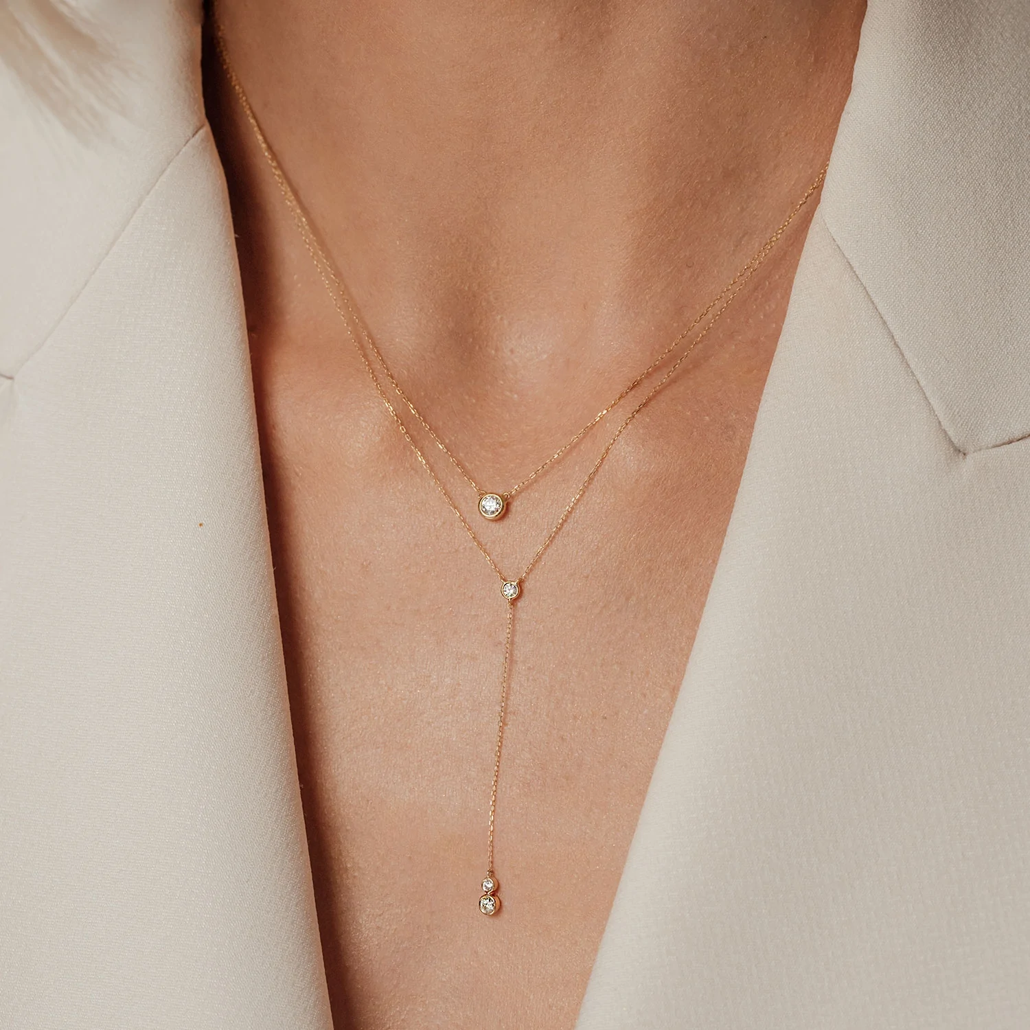 Naszyjnik z diamentem 0,09ct, żółte złoto Naszyjnik z diamentem 0,09ct, żółte złoto