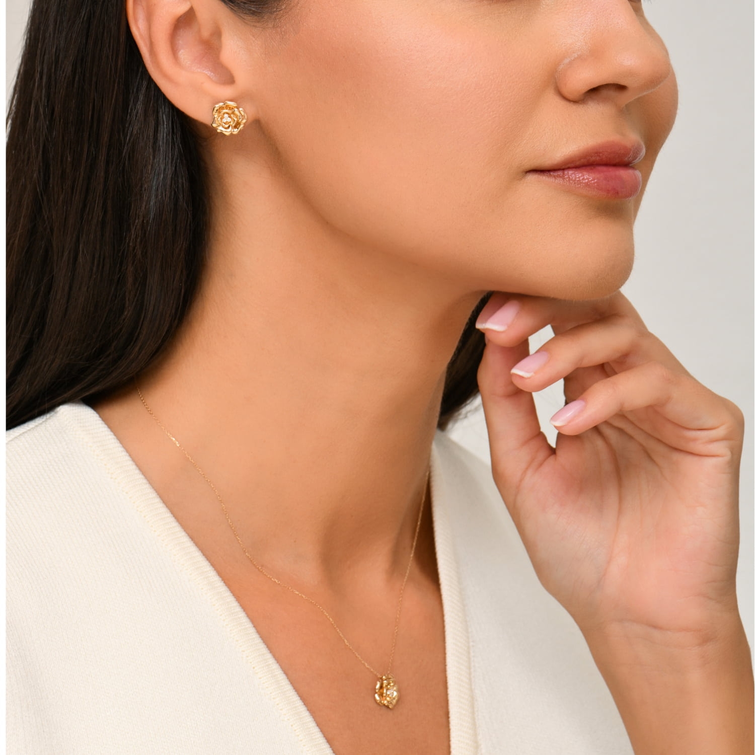 Kolczyki z diamentami 0,05ct, róża - żółte złoto Kolczyki z diamentami 0,05ct, róża - żółte złoto