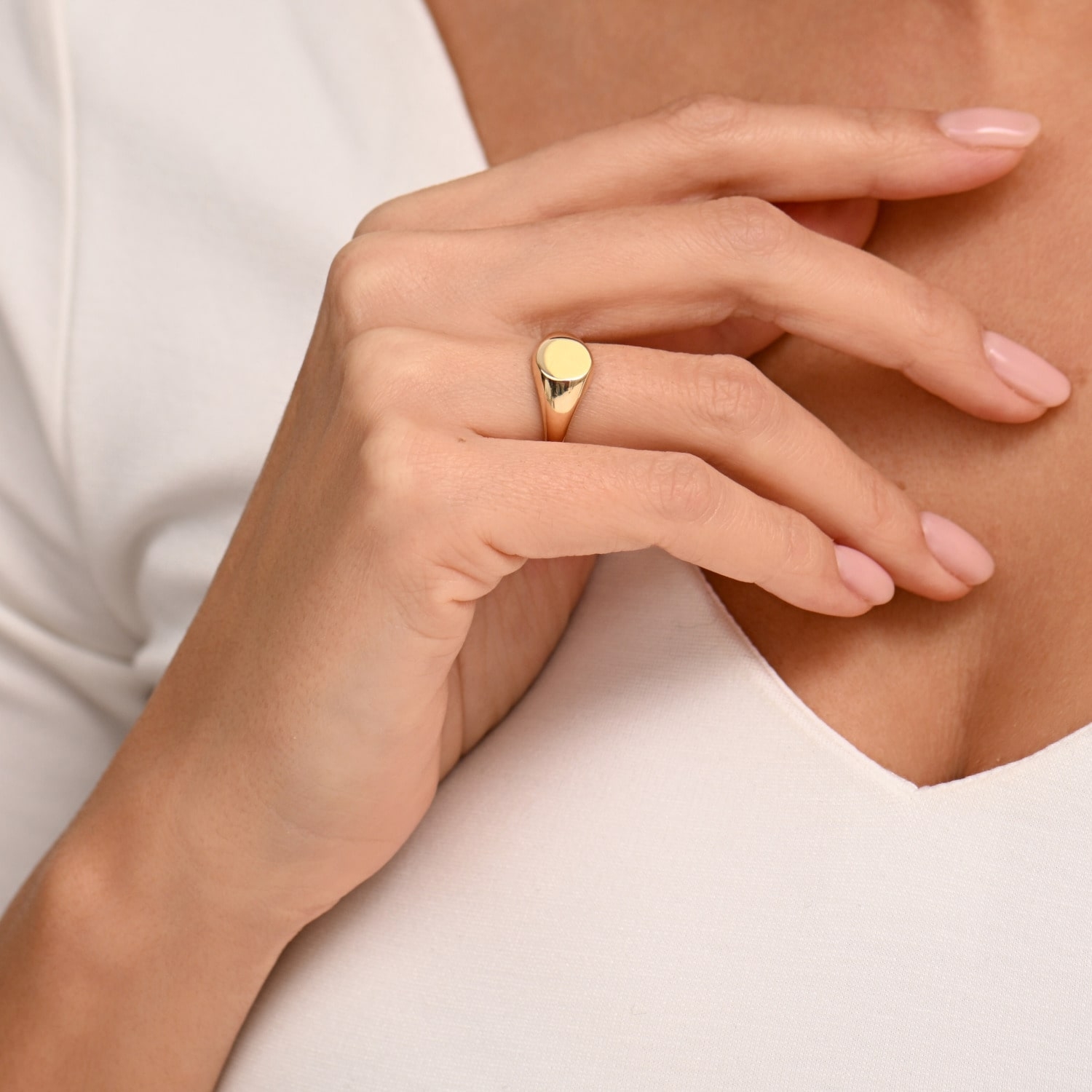 Złoty pierścionek sygnet, żółte złoto Złoty pierścionek sygnet, żółte złoto