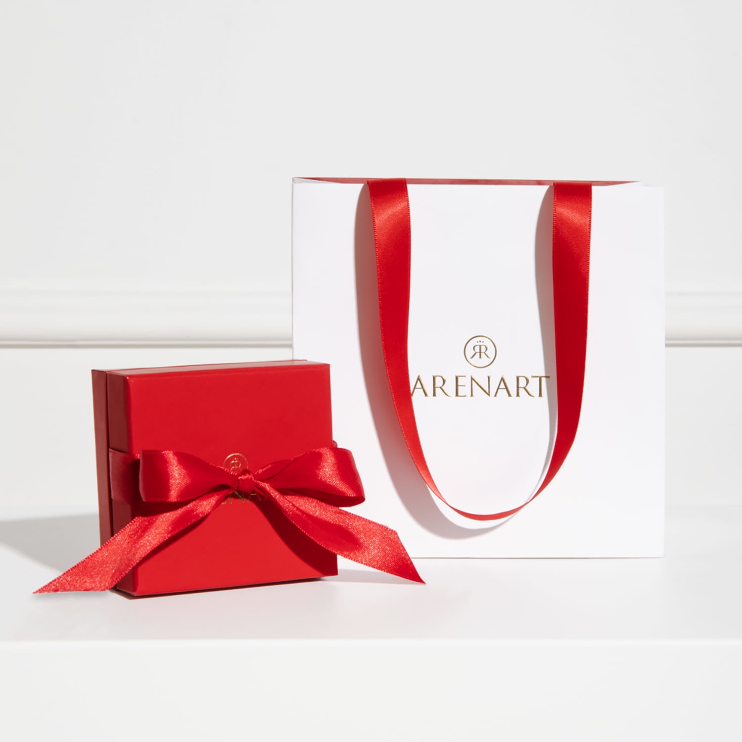 Pierścionek z diamentami 0,63ct, certyfikat IGI, białe złoto Pierścionek z diamentami 0,63ct, certyfikat IGI, białe złoto