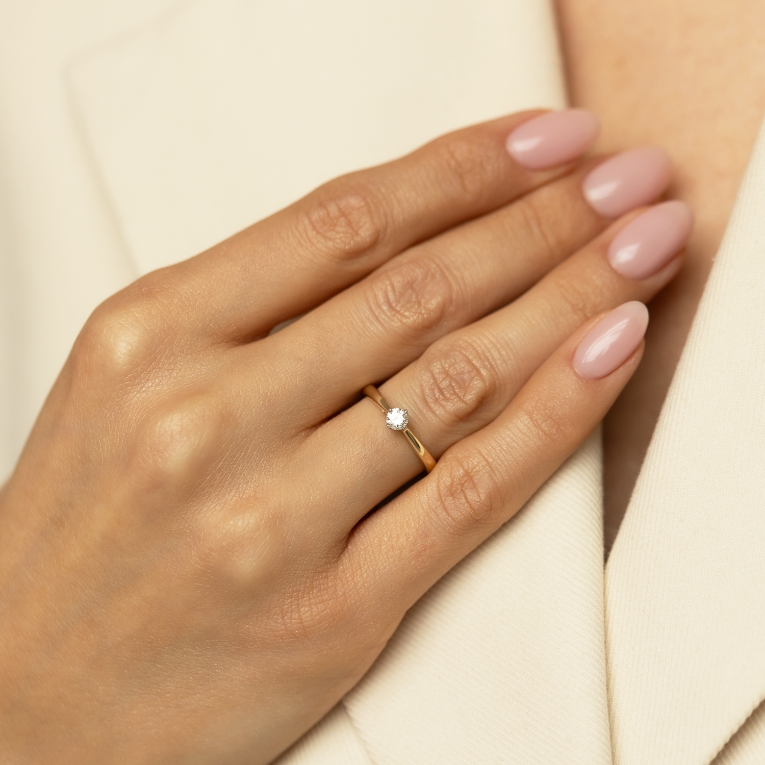 Złoty pierścionek z diamentem 0,25ct, na zaręczyny, białe złoto Złoty pierścionek z diamentem 0,25ct, na zaręczyny, białe złoto