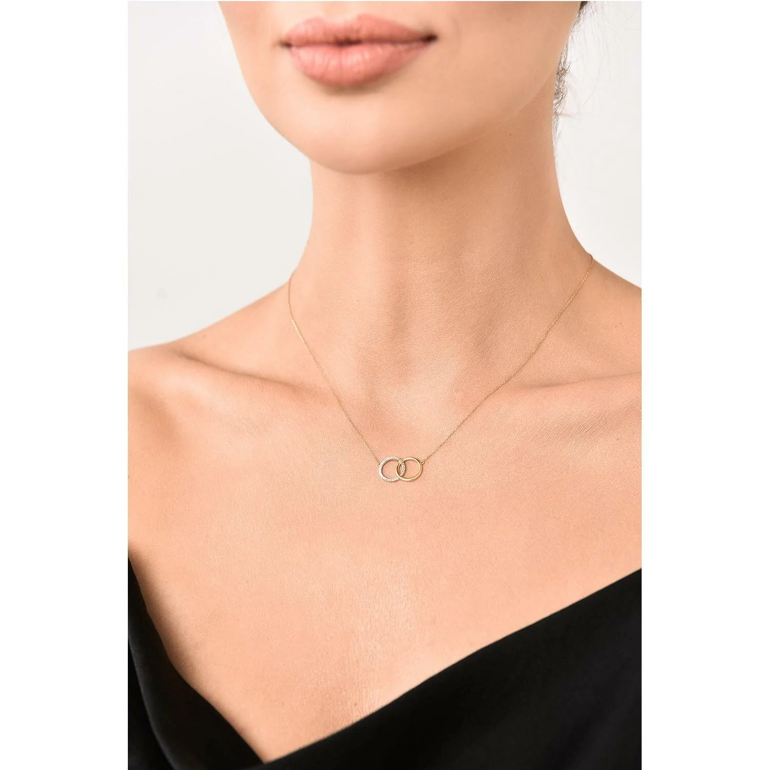 Naszyjnik z diamentami, żółte złoto Naszyjnik z diamentami, żółte złoto